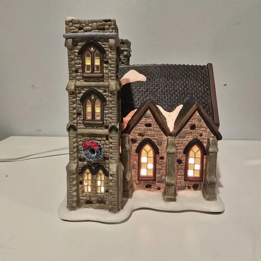St Nicholas Square Lighted Cathedral of Peace Village Collection 1998 Retired